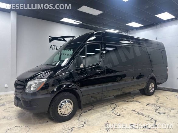 2015 GRECH CUSTOMS Mercedes-Benz 2015 Mercedes-Benz Sprinter 3500 4x2 3500 3dr 170  Limo Bus