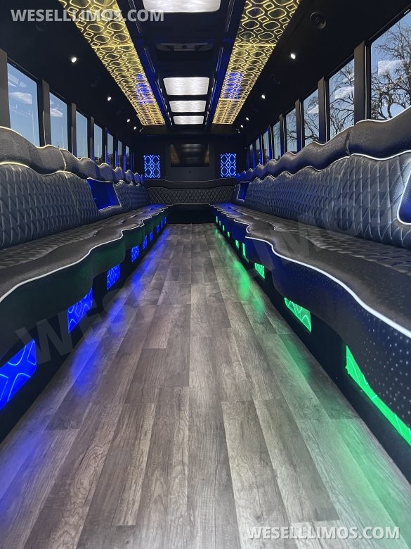 2013 Ford F750 Limo Bus