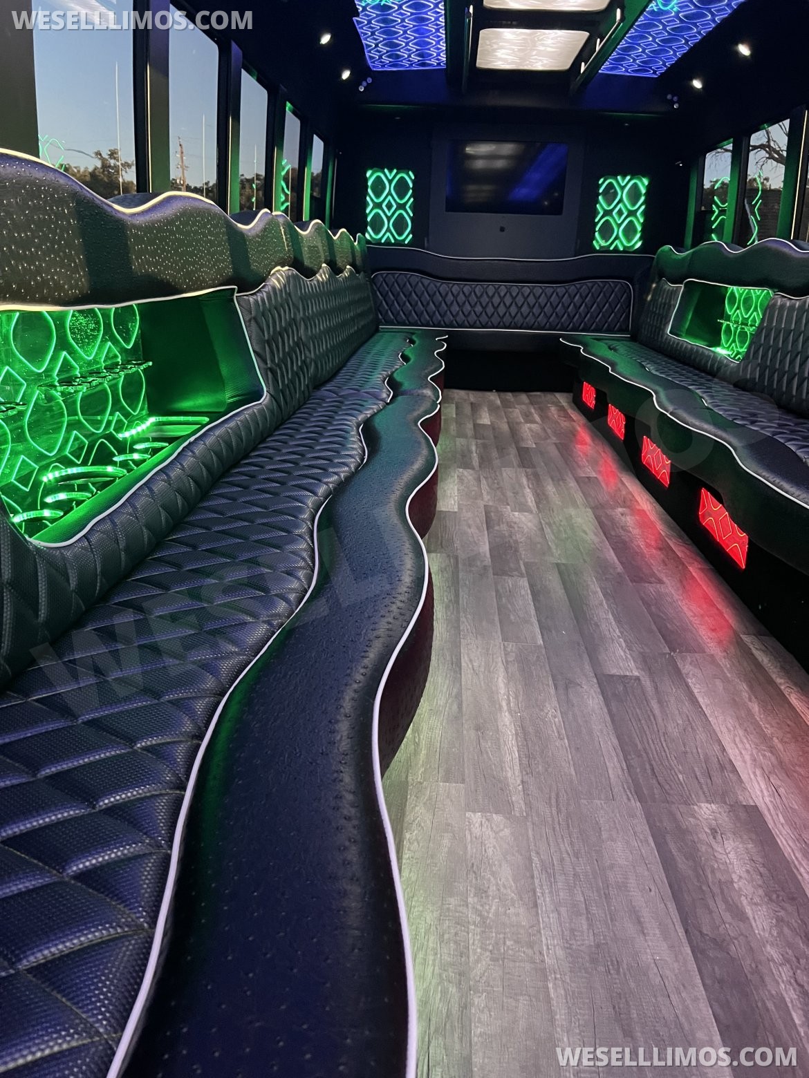 Photo of Limo Bus for sale: 2013 Ford F750 40"