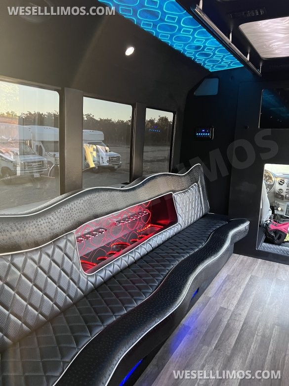 2013 Ford F750 Limo Bus