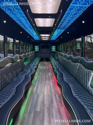 2013 Ford F750 Limo Bus