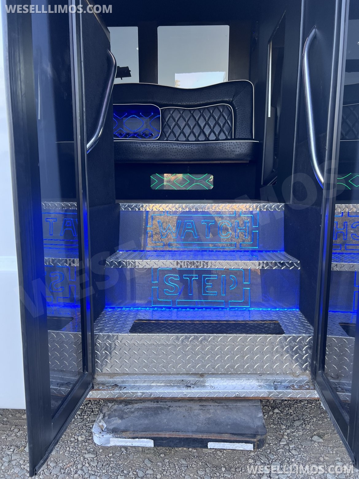 Photo of Limo Bus for sale: 2013 Ford F750 40"