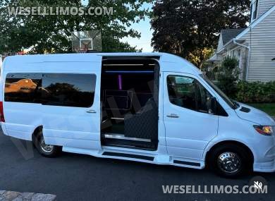 2022 Mercedes-Benz Sprinter 3500xd Limo Bus