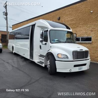 2018 Executive Coach Builder Freightliner ECB45 Executive Shuttle