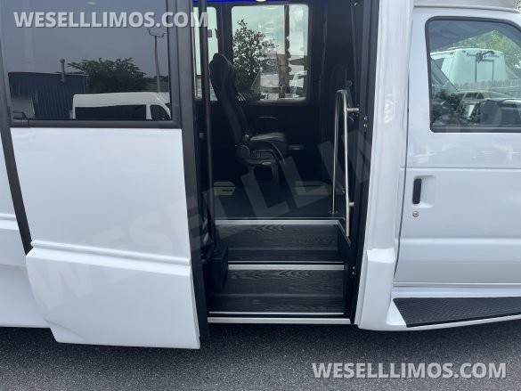 2025 Grech Ford E 450 GM 28 Executive Shuttle