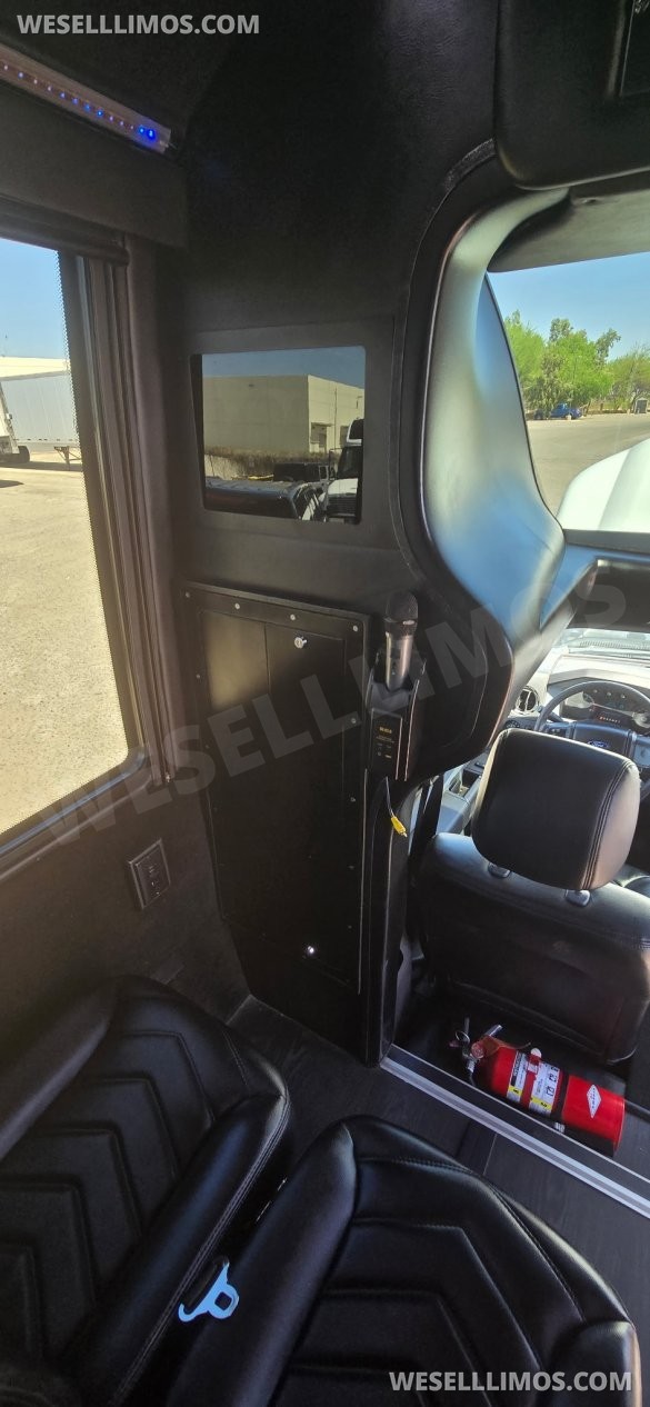 2016 Grech Motors Ford F550 Shuttle Bus