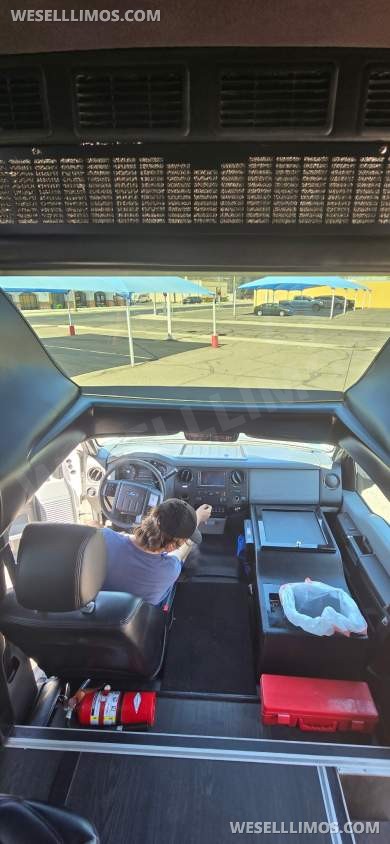 2016 Grech Motors Ford F550 Shuttle Bus