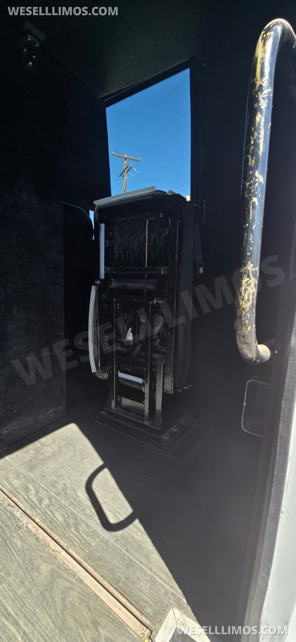 2016 Grech Motors Ford F550 Shuttle Bus