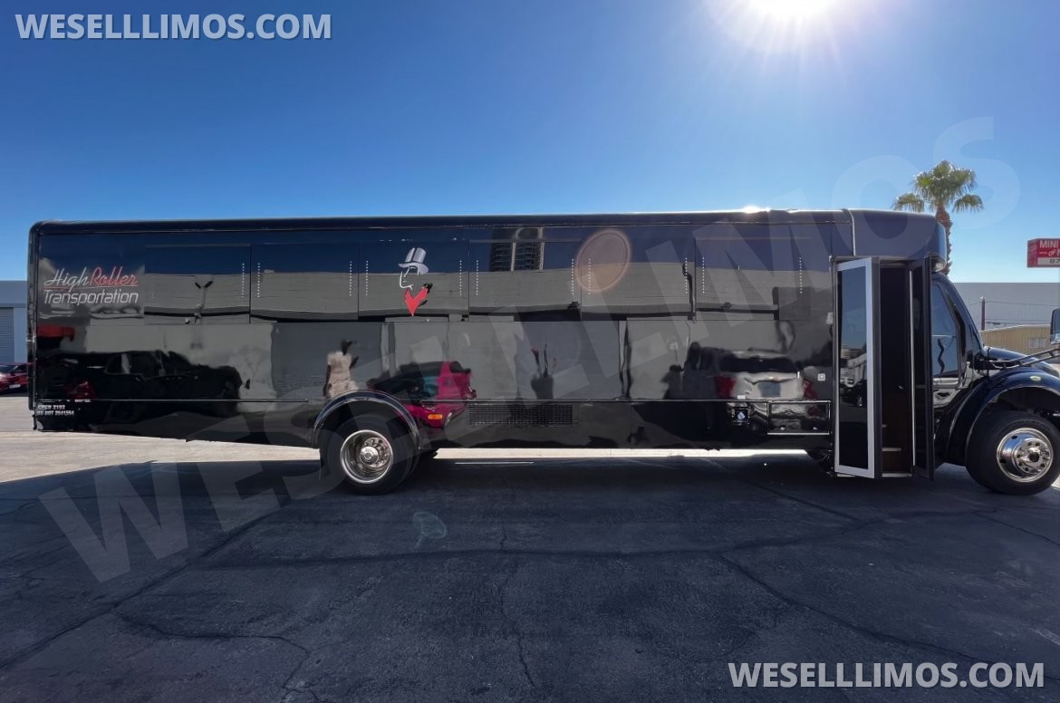 Photo of Limo Bus for sale: 2014 Freightliner S2 35"