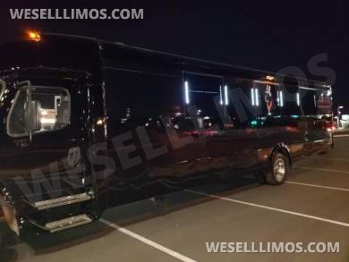 2014 Freightliner S2 Limo Bus