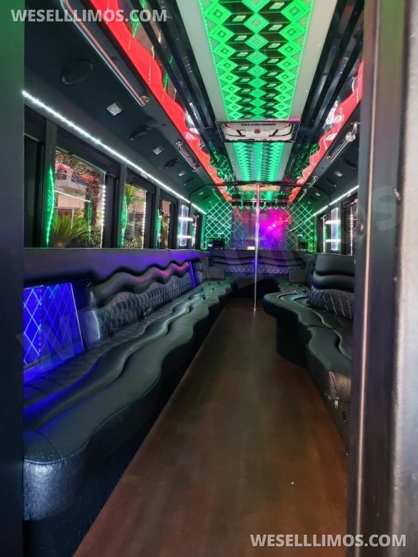 2014 Freightliner S2 Limo Bus