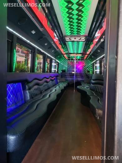 2014 Freightliner S2 Limo Bus