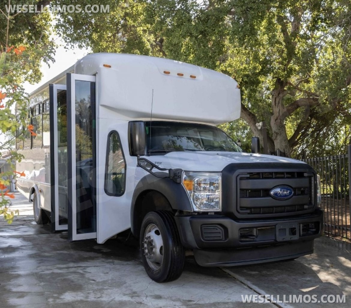 Photo of Limousine for sale: 2017 Ford F450 diesel