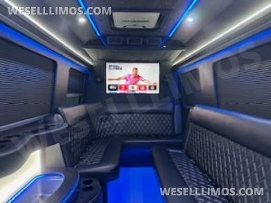 2022 Global  Mercedes-Benz Sprinter  Sprinter