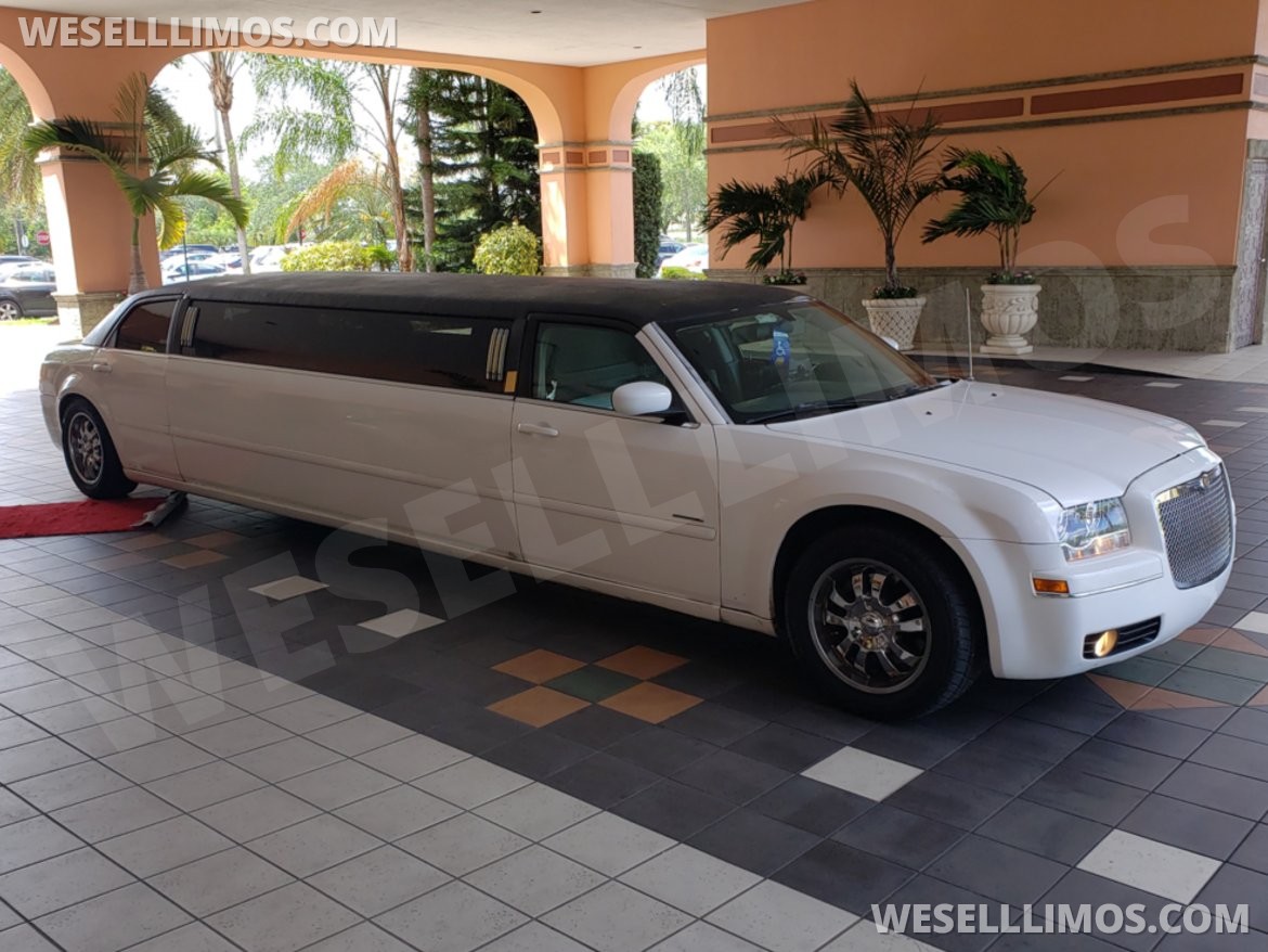 Limousine for sale: 2006 Chrysler 300 120" by Krystal Coach