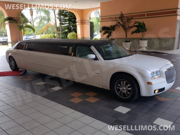 2006 Krystal Coach Chrysler 300 Limousine
