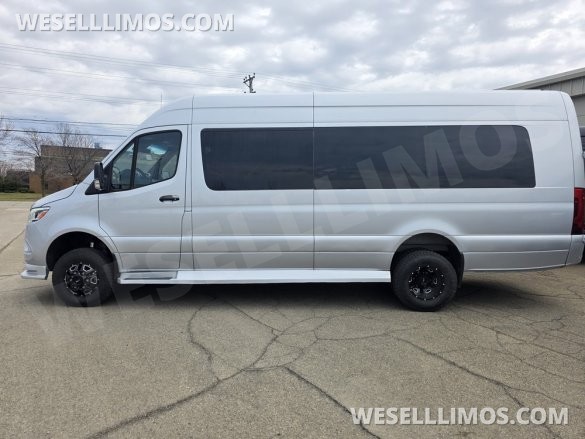 Brand New Global Motor Coach Mercedes Sprinter Limo 14 PAX