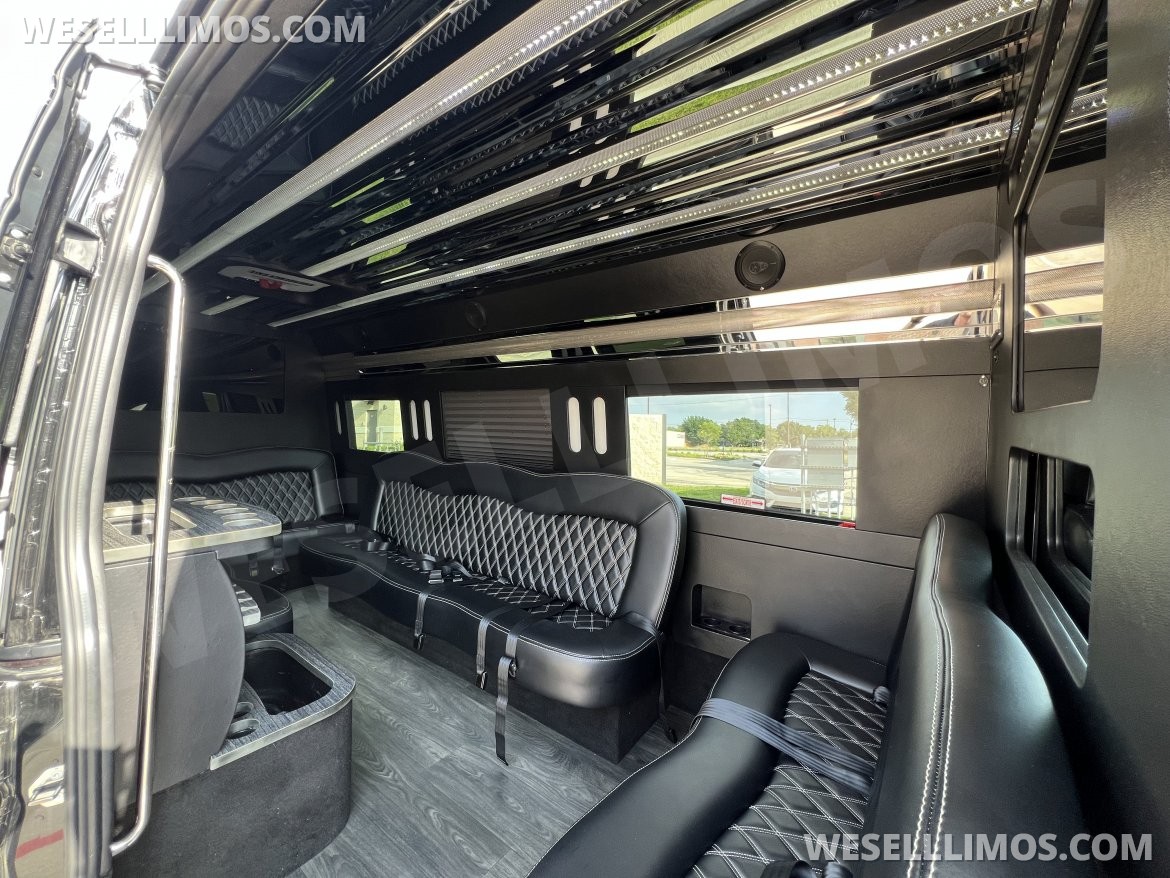 Limo Bus for Sale in Grapevine, TX - Photo 2