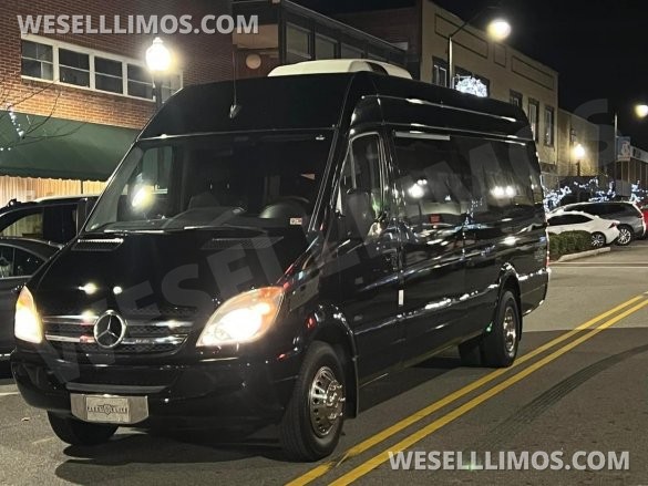 2013 Mercedes-Benz Sprinter 3500 Royale Limousine Van Sprinter