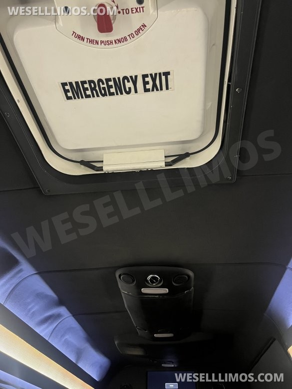 2013 Mercedes-Benz Sprinter 3500 Royale Limousine Van Sprinter