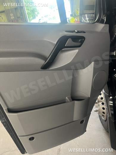2013 Mercedes-Benz Sprinter 3500 Royale Limousine Van Sprinter