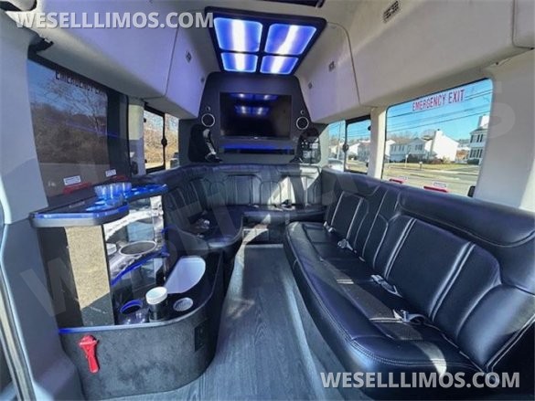 2018 Royale Ford Transit Limo Limousine