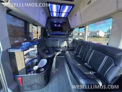 2018 Royale Ford Transit Limo Limousine