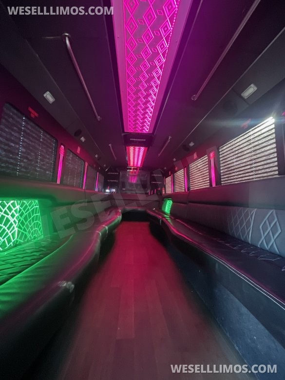 2014 LGE Coach Builder Ford F550 Limo Bus