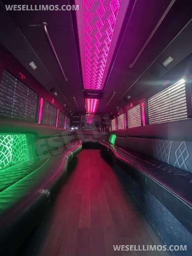 2014 LGE Coach Builder Ford F550 Limo Bus