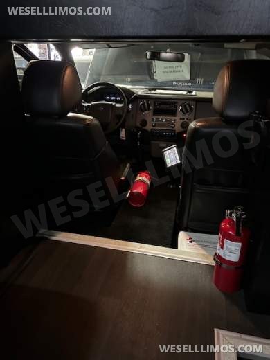 2012 Newport Carter Reed Grech Engineer Ford F550 Executive Shuttle
