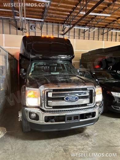 2012 Newport Carter Reed Grech Engineer Ford F550 Executive Shuttle