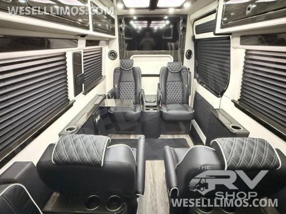 2025 OGV Luxury Coach Mercedes-Benz V-Cruise 10OB Sprinter