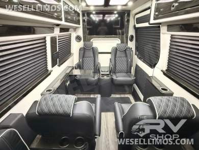 2025 OGV Luxury Coach Mercedes-Benz V-Cruise 10OB Sprinter