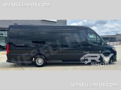 2025 OGV Luxury Coach Mercedes-Benz V-Cruise 10OB Sprinter