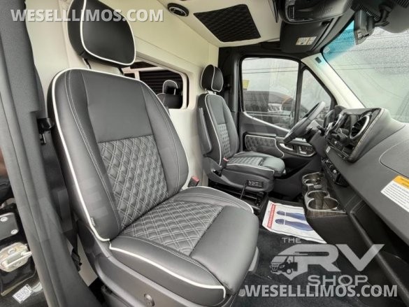 2025 OGV Luxury Coach Mercedes-Benz V-Cruise 10OB Sprinter