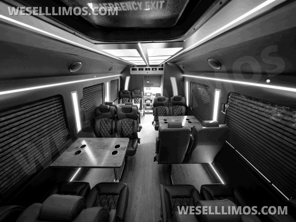 2025 LGE Coachworks Ford F-550 Executive Shuttle Bus