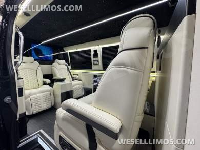 2025 First Class Customs, Inc. Mercedes-Benz CEO Sprinter Sprinter - Sprinter for Sale in Springfield, MO - Photo 4