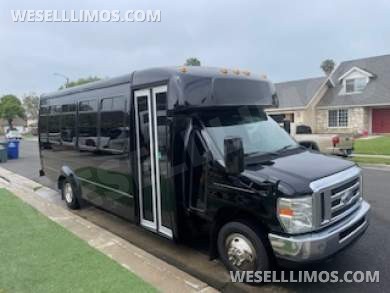 2016 Elite One Customs Ford E450 Limo Bus