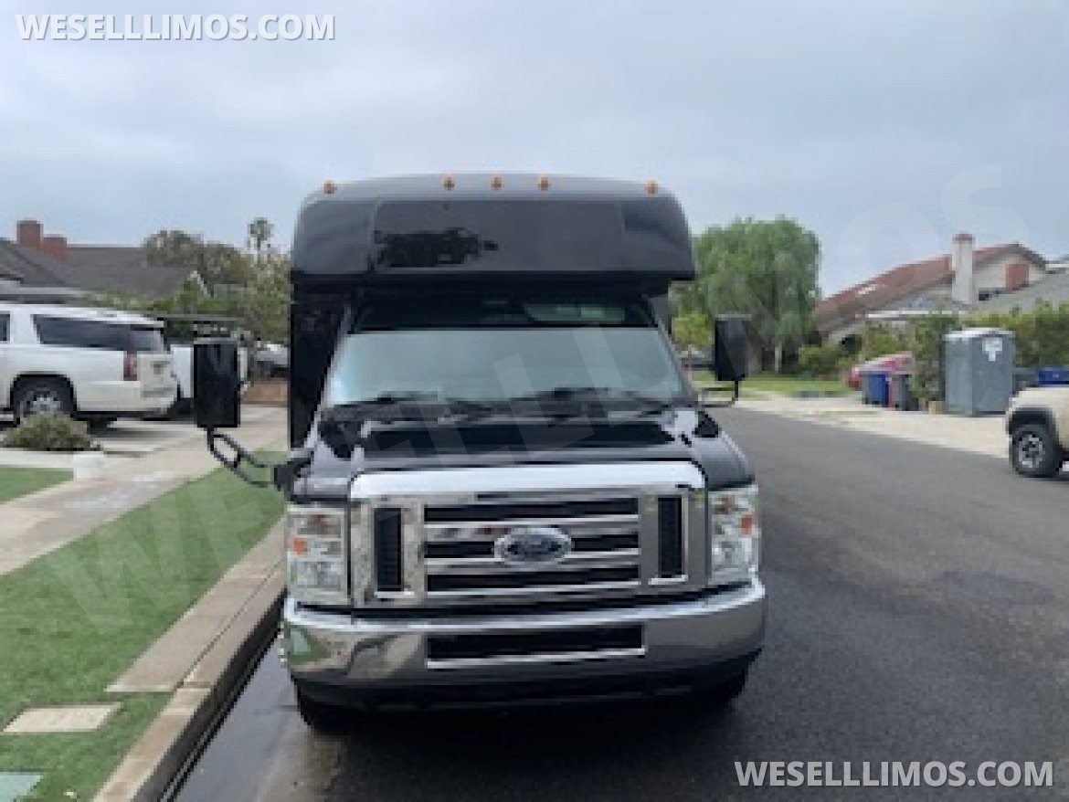 Photo of Limo Bus for sale: 2016 Ford E450 by Elite One Customs