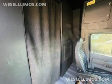 2016 Elite One Customs Ford E450 Limo Bus