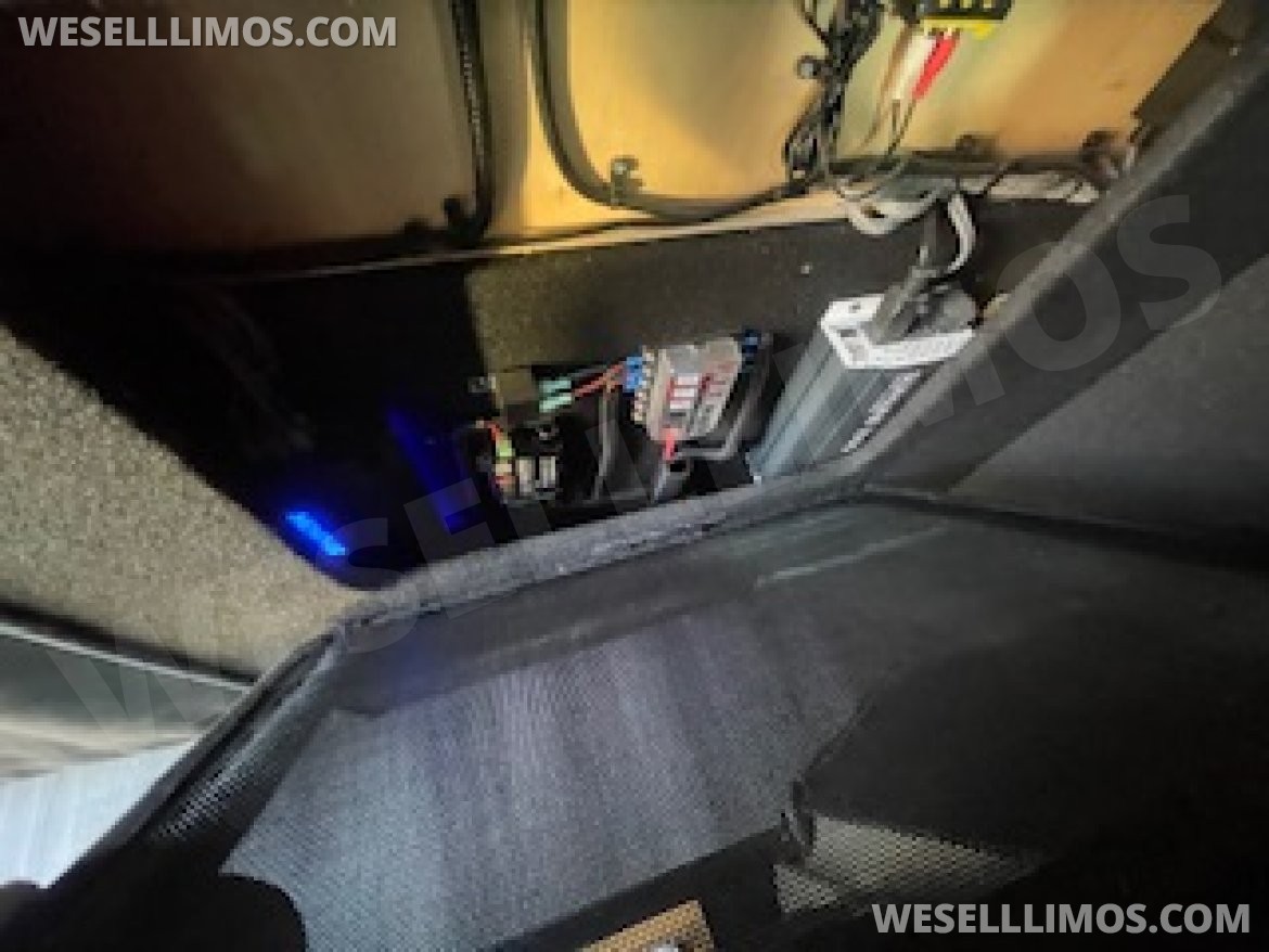 Photo of Limo Bus for sale: 2016 Ford E450 by Elite One Customs