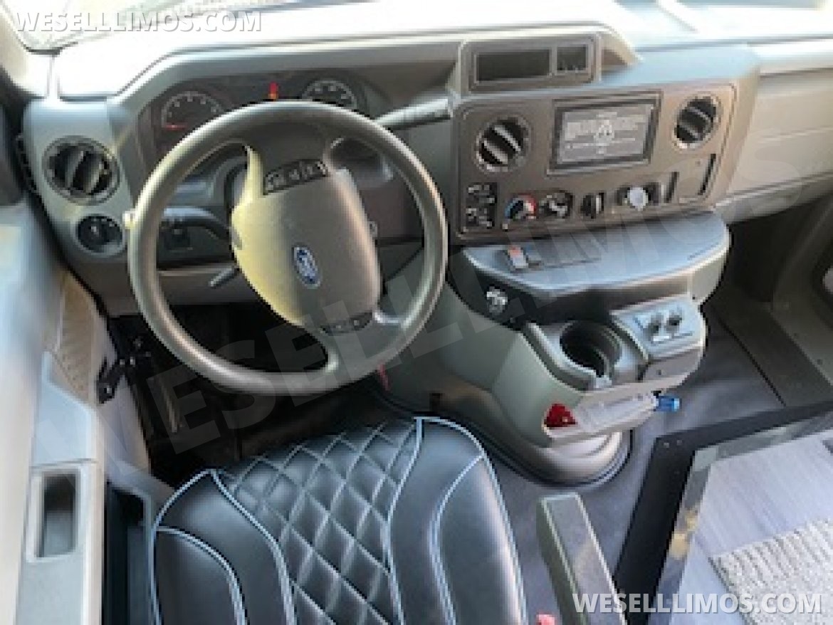 Photo of Limo Bus for sale: 2016 Ford E450 by Elite One Customs