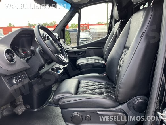 2021 LGE Mercedes-Benz Jet Sprinter Sprinter