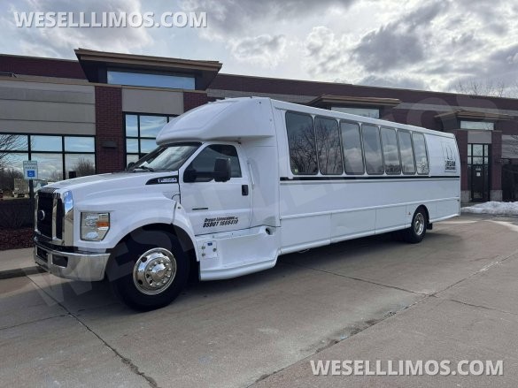 2016 Turtle Top Ford F-650 Limo Bus