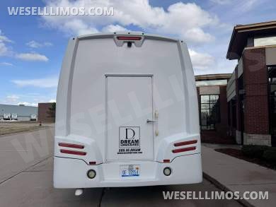 2016 Turtle Top Ford F-650 Limo Bus