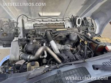 2016 Turtle Top Ford F-650 Limo Bus