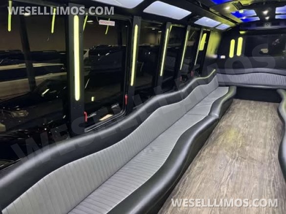 2016 Turtle Top Ford F-650 Limo Bus