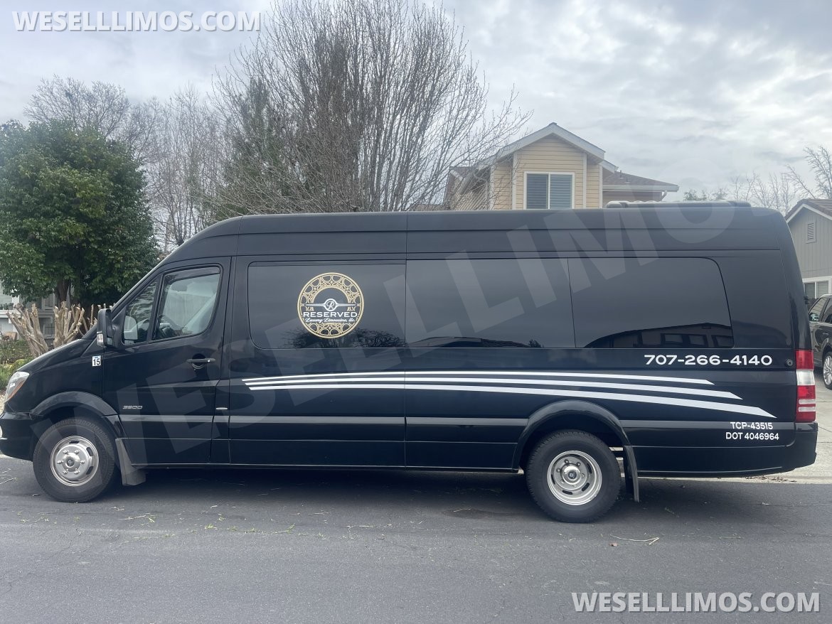 Limo Bus for sale: 2014 Mercedes-Benz MB 3500 LM
