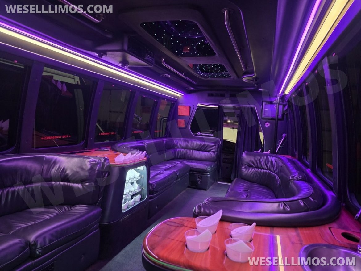 Limo Bus for Sale in Erie, PA - Photo 14