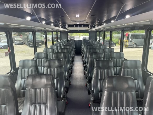 2017 Ford F650 Shuttle Bus